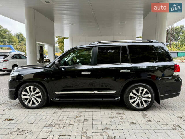 Черный Тойота Ленд Крузер, объемом двигателя 4.46 л и пробегом 118 тыс. км за 55500 $, фото 17 на Automoto.ua