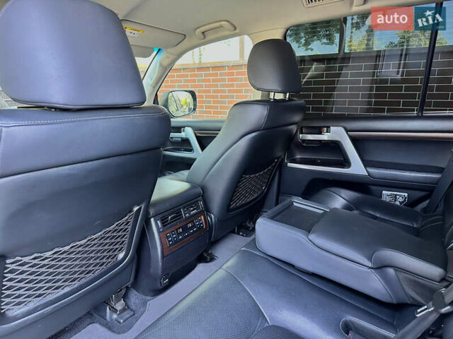 Черный Тойота Ленд Крузер, объемом двигателя 4.46 л и пробегом 217 тыс. км за 42999 $, фото 15 на Automoto.ua