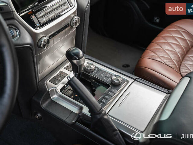 Черный Тойота Ленд Крузер, объемом двигателя 4.46 л и пробегом 222 тыс. км за 44700 $, фото 28 на Automoto.ua