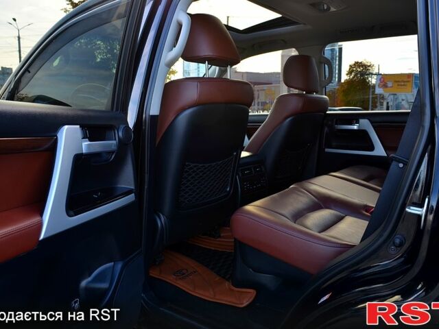 Черный Тойота Ленд Крузер, объемом двигателя 4.6 л и пробегом 137 тыс. км за 57500 $, фото 9 на Automoto.ua