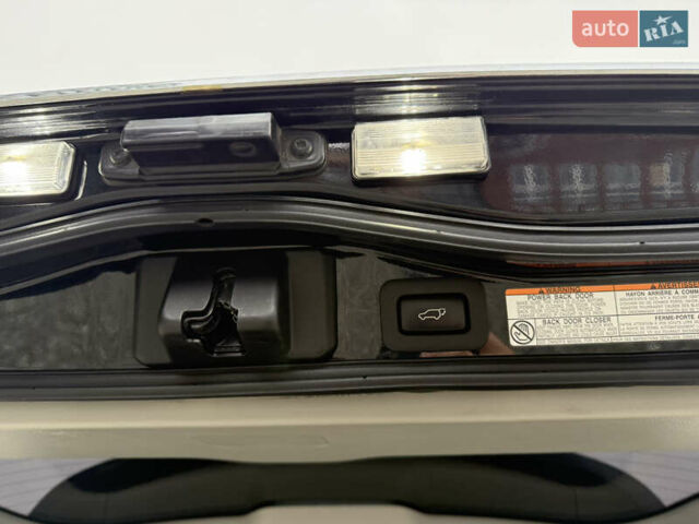 Черный Тойота Ленд Крузер, объемом двигателя 4.46 л и пробегом 101 тыс. км за 55000 $, фото 50 на Automoto.ua