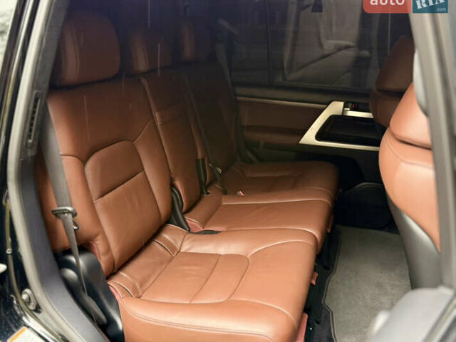 Черный Тойота Ленд Крузер, объемом двигателя 4.5 л и пробегом 131 тыс. км за 55000 $, фото 16 на Automoto.ua