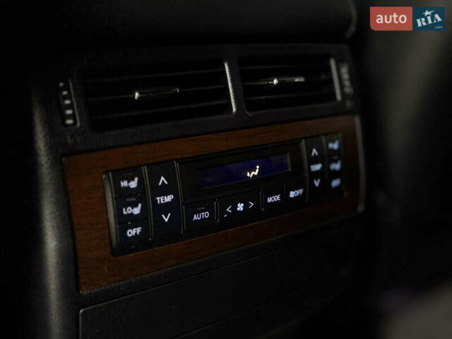 Черный Тойота Ленд Крузер, объемом двигателя 4.5 л и пробегом 131 тыс. км за 55000 $, фото 15 на Automoto.ua