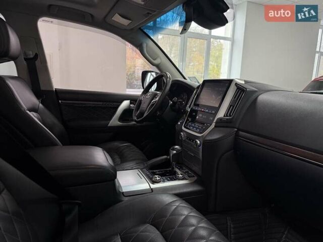 Черный Тойота Ленд Крузер, объемом двигателя 4.46 л и пробегом 185 тыс. км за 51200 $, фото 16 на Automoto.ua