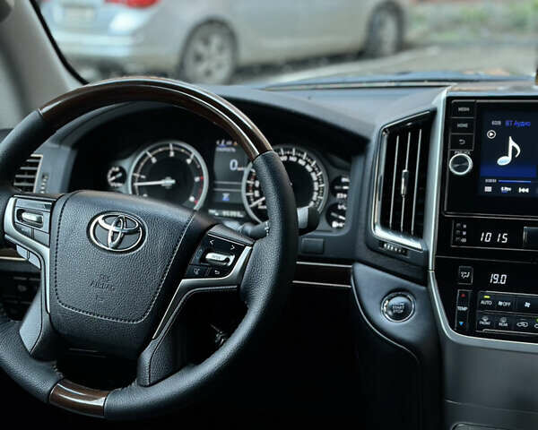 Черный Тойота Ленд Крузер, объемом двигателя 4.46 л и пробегом 217 тыс. км за 42999 $, фото 14 на Automoto.ua