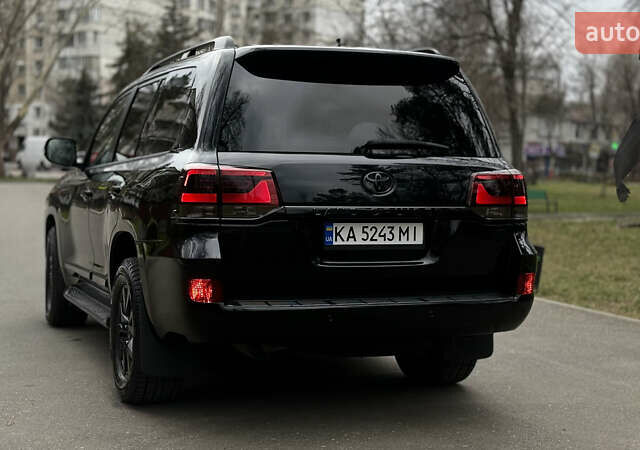 Черный Тойота Ленд Крузер, объемом двигателя 4.46 л и пробегом 217 тыс. км за 42999 $, фото 7 на Automoto.ua