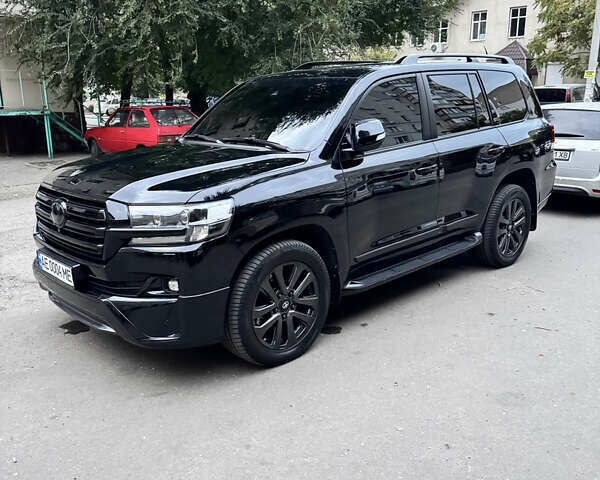 Черный Тойота Ленд Крузер, объемом двигателя 4.46 л и пробегом 177 тыс. км за 52000 $, фото 21 на Automoto.ua