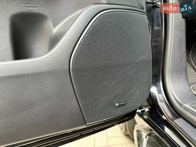 Черный Тойота Ленд Крузер, объемом двигателя 4.46 л и пробегом 118 тыс. км за 55500 $, фото 27 на Automoto.ua