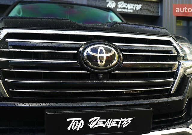 Черный Тойота Ленд Крузер, объемом двигателя 4.46 л и пробегом 149 тыс. км за 52700 $, фото 4 на Automoto.ua