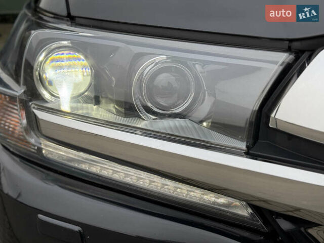 Черный Тойота Ленд Крузер, объемом двигателя 4.46 л и пробегом 200 тыс. км за 50500 $, фото 20 на Automoto.ua