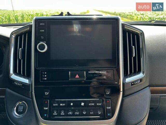 Черный Тойота Ленд Крузер, объемом двигателя 4.46 л и пробегом 133 тыс. км за 47000 $, фото 1 на Automoto.ua