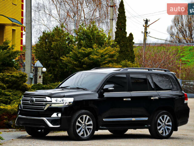 Черный Тойота Ленд Крузер, объемом двигателя 4.61 л и пробегом 132 тыс. км за 57000 $, фото 4 на Automoto.ua