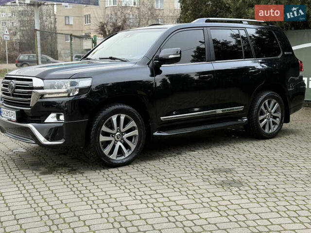 Черный Тойота Ленд Крузер, объемом двигателя 4.46 л и пробегом 200 тыс. км за 50500 $, фото 16 на Automoto.ua