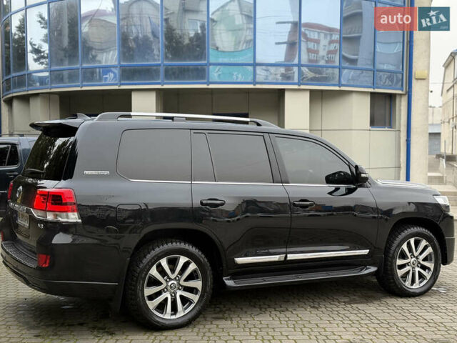 Черный Тойота Ленд Крузер, объемом двигателя 4.46 л и пробегом 200 тыс. км за 50500 $, фото 6 на Automoto.ua