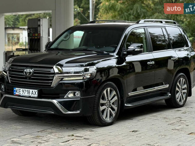 Черный Тойота Ленд Крузер, объемом двигателя 4.46 л и пробегом 118 тыс. км за 55500 $, фото 63 на Automoto.ua