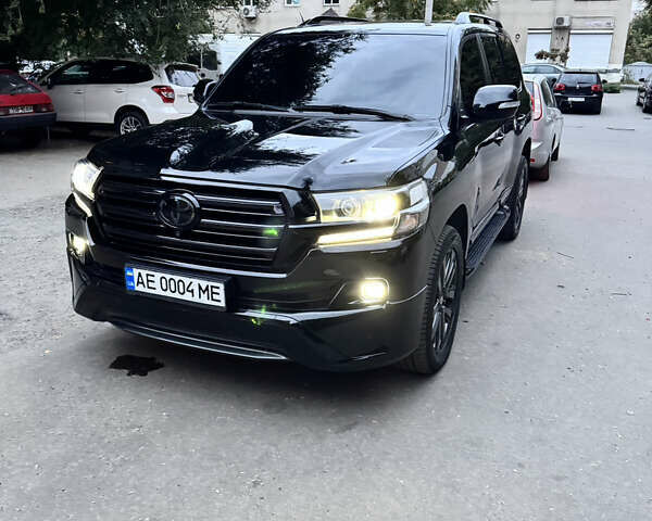Черный Тойота Ленд Крузер, объемом двигателя 4.46 л и пробегом 177 тыс. км за 52000 $, фото 66 на Automoto.ua