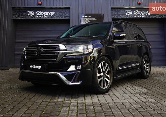 Черный Тойота Ленд Крузер, объемом двигателя 4.46 л и пробегом 149 тыс. км за 52700 $, фото 8 на Automoto.ua