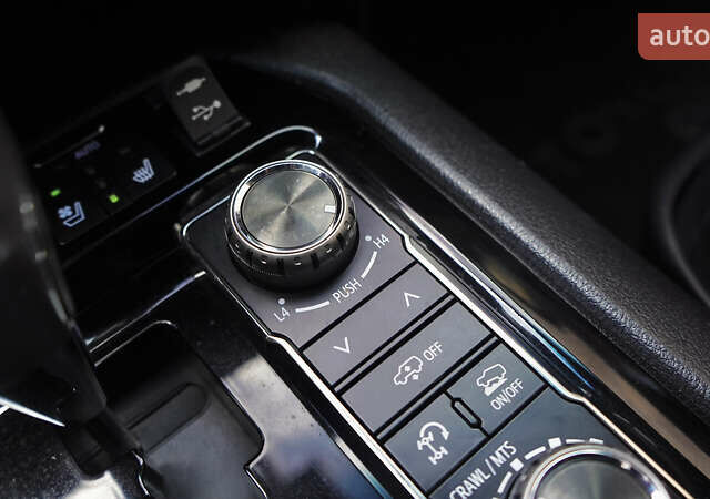 Черный Тойота Ленд Крузер, объемом двигателя 4.46 л и пробегом 149 тыс. км за 52700 $, фото 42 на Automoto.ua