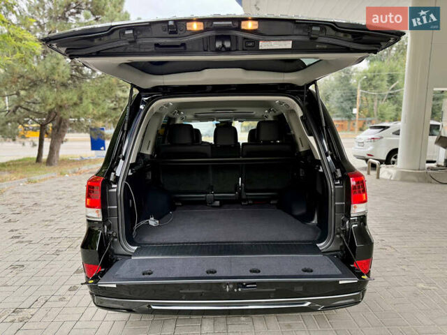 Черный Тойота Ленд Крузер, объемом двигателя 4.46 л и пробегом 118 тыс. км за 55500 $, фото 13 на Automoto.ua