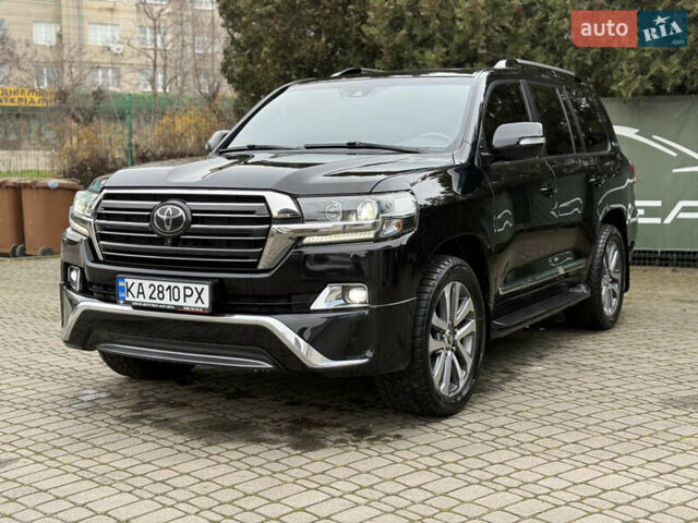 Черный Тойота Ленд Крузер, объемом двигателя 4.46 л и пробегом 200 тыс. км за 50500 $, фото 1 на Automoto.ua