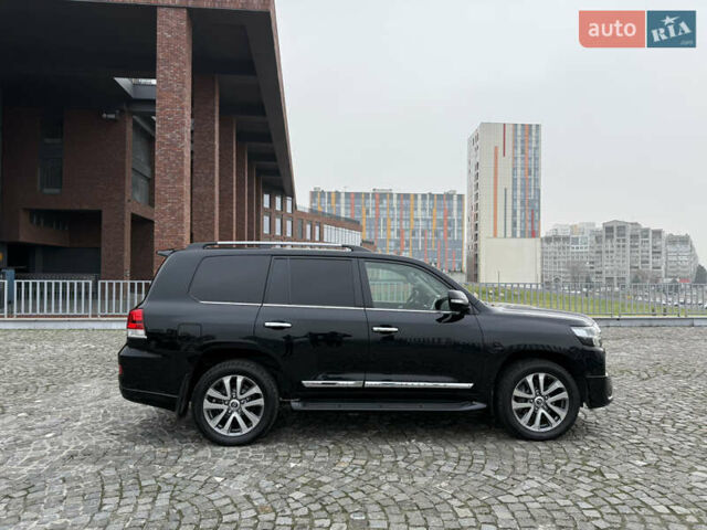 Черный Тойота Ленд Крузер, объемом двигателя 4.46 л и пробегом 101 тыс. км за 55000 $, фото 4 на Automoto.ua