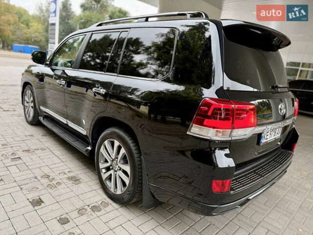 Черный Тойота Ленд Крузер, объемом двигателя 4.46 л и пробегом 118 тыс. км за 55500 $, фото 16 на Automoto.ua