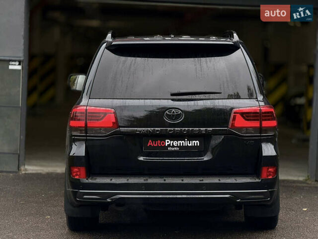 Черный Тойота Ленд Крузер, объемом двигателя 4.5 л и пробегом 131 тыс. км за 55000 $, фото 6 на Automoto.ua