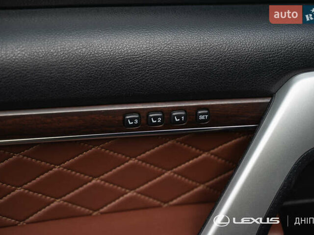 Черный Тойота Ленд Крузер, объемом двигателя 4.46 л и пробегом 222 тыс. км за 44700 $, фото 19 на Automoto.ua