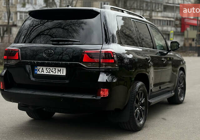 Черный Тойота Ленд Крузер, объемом двигателя 4.46 л и пробегом 217 тыс. км за 42999 $, фото 6 на Automoto.ua