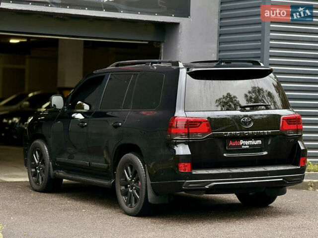 Черный Тойота Ленд Крузер, объемом двигателя 4.5 л и пробегом 131 тыс. км за 55000 $, фото 5 на Automoto.ua