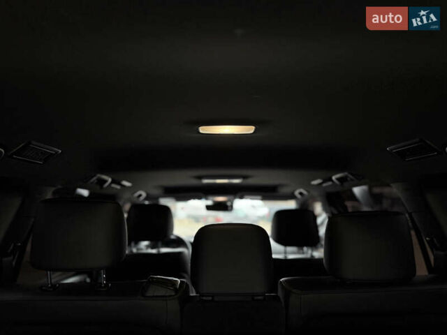 Черный Тойота Ленд Крузер, объемом двигателя 4.46 л и пробегом 200 тыс. км за 50500 $, фото 28 на Automoto.ua