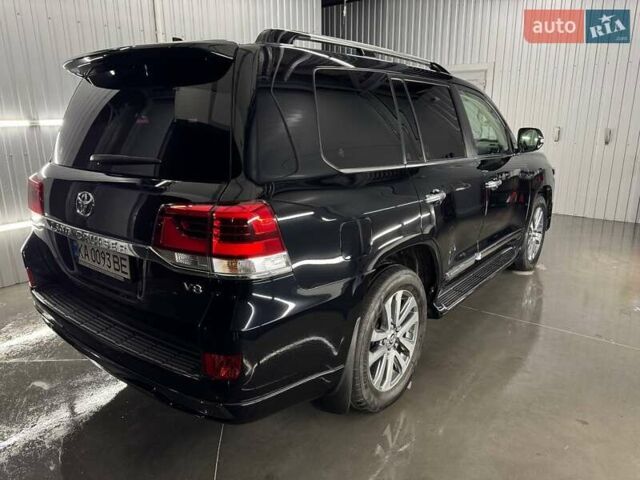 Черный Тойота Ленд Крузер, объемом двигателя 4.46 л и пробегом 208 тыс. км за 50500 $, фото 2 на Automoto.ua