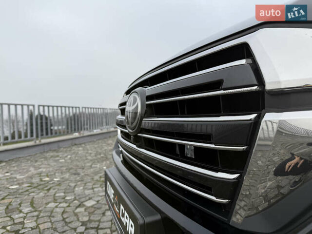 Черный Тойота Ленд Крузер, объемом двигателя 4.46 л и пробегом 101 тыс. км за 55000 $, фото 9 на Automoto.ua