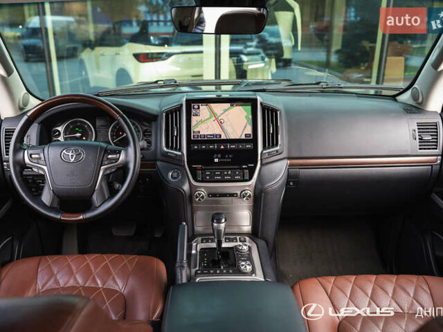 Черный Тойота Ленд Крузер, объемом двигателя 4.46 л и пробегом 222 тыс. км за 44700 $, фото 11 на Automoto.ua