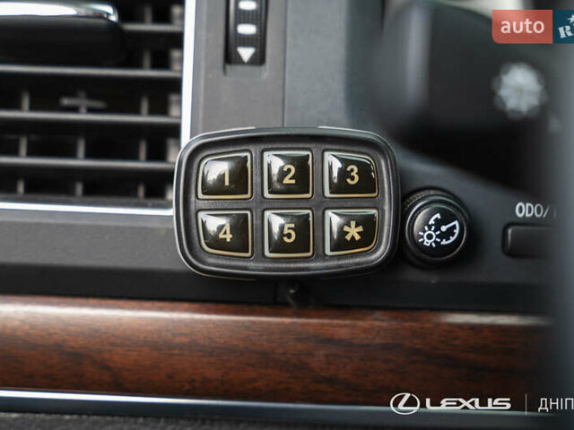 Черный Тойота Ленд Крузер, объемом двигателя 4.46 л и пробегом 222 тыс. км за 44700 $, фото 31 на Automoto.ua