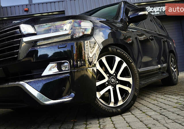 Черный Тойота Ленд Крузер, объемом двигателя 4.46 л и пробегом 149 тыс. км за 52700 $, фото 10 на Automoto.ua