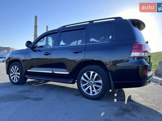 Черный Тойота Ленд Крузер, объемом двигателя 4.5 л и пробегом 350 тыс. км за 47500 $, фото 1 на Automoto.ua