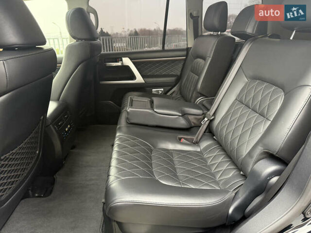 Черный Тойота Ленд Крузер, объемом двигателя 4.46 л и пробегом 101 тыс. км за 55000 $, фото 37 на Automoto.ua