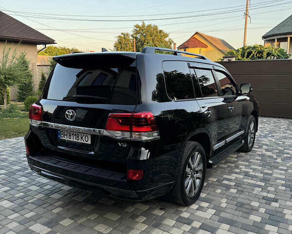 Черный Тойота Ленд Крузер, объемом двигателя 4.46 л и пробегом 181 тыс. км за 51500 $, фото 3 на Automoto.ua