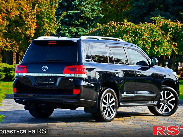 Черный Тойота Ленд Крузер, объемом двигателя 4.6 л и пробегом 137 тыс. км за 57500 $, фото 1 на Automoto.ua