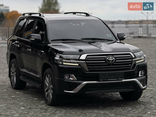 Черный Тойота Ленд Крузер, объемом двигателя 4.46 л и пробегом 132 тыс. км за 54999 $, фото 3 на Automoto.ua