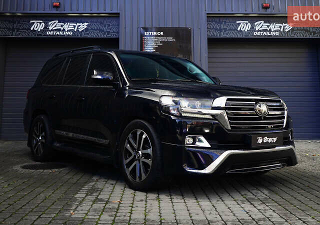 Черный Тойота Ленд Крузер, объемом двигателя 4.46 л и пробегом 149 тыс. км за 52700 $, фото 1 на Automoto.ua