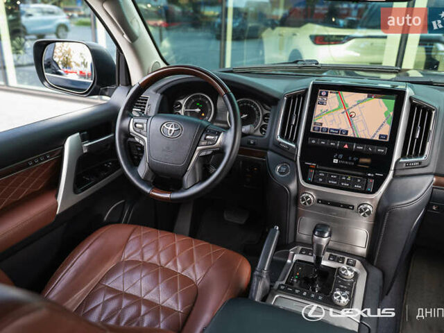 Черный Тойота Ленд Крузер, объемом двигателя 4.46 л и пробегом 222 тыс. км за 44700 $, фото 12 на Automoto.ua