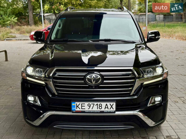 Черный Тойота Ленд Крузер, объемом двигателя 4.46 л и пробегом 118 тыс. км за 55500 $, фото 70 на Automoto.ua