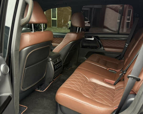 Черный Тойота Ленд Крузер, объемом двигателя 4.46 л и пробегом 132 тыс. км за 54999 $, фото 17 на Automoto.ua