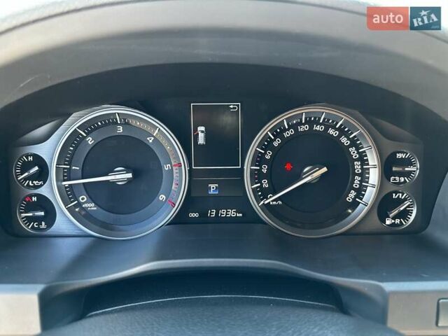 Черный Тойота Ленд Крузер, объемом двигателя 4.46 л и пробегом 133 тыс. км за 47000 $, фото 4 на Automoto.ua