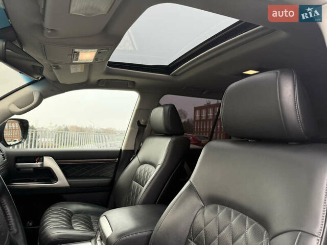 Черный Тойота Ленд Крузер, объемом двигателя 4.46 л и пробегом 101 тыс. км за 55000 $, фото 34 на Automoto.ua