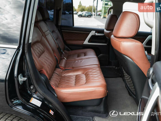 Черный Тойота Ленд Крузер, объемом двигателя 4.46 л и пробегом 222 тыс. км за 44700 $, фото 26 на Automoto.ua
