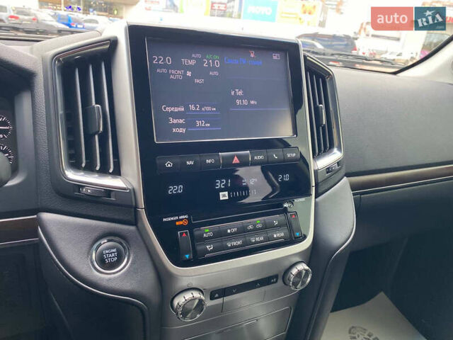 Черный Тойота Ленд Крузер, объемом двигателя 4.46 л и пробегом 232 тыс. км за 50500 $, фото 17 на Automoto.ua