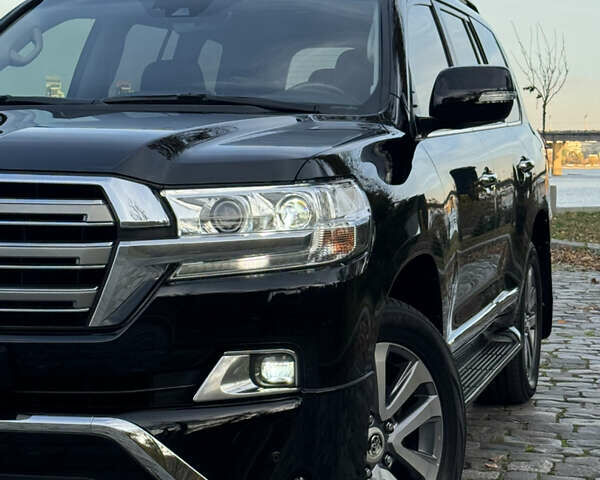 Чорний Тойота Ленд Крузер, об'ємом двигуна 4.46 л та пробігом 260 тис. км за 49999 $, фото 150 на Automoto.ua